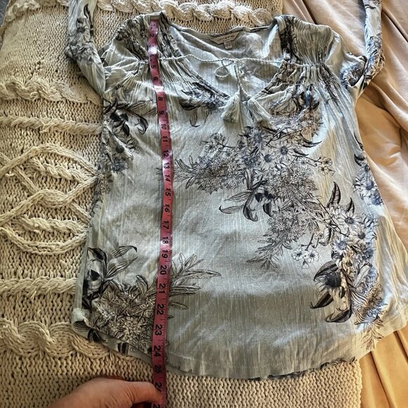 Lucky brand women’s size small long sleeve floral light blue peasant top - Picture 5 of 11